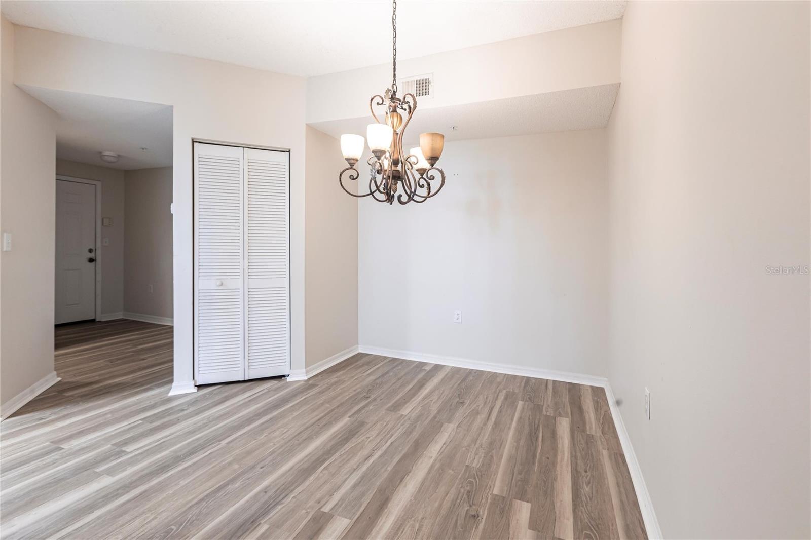 Image 11 of 34 For 5600 Bentgrass Drive 8-302