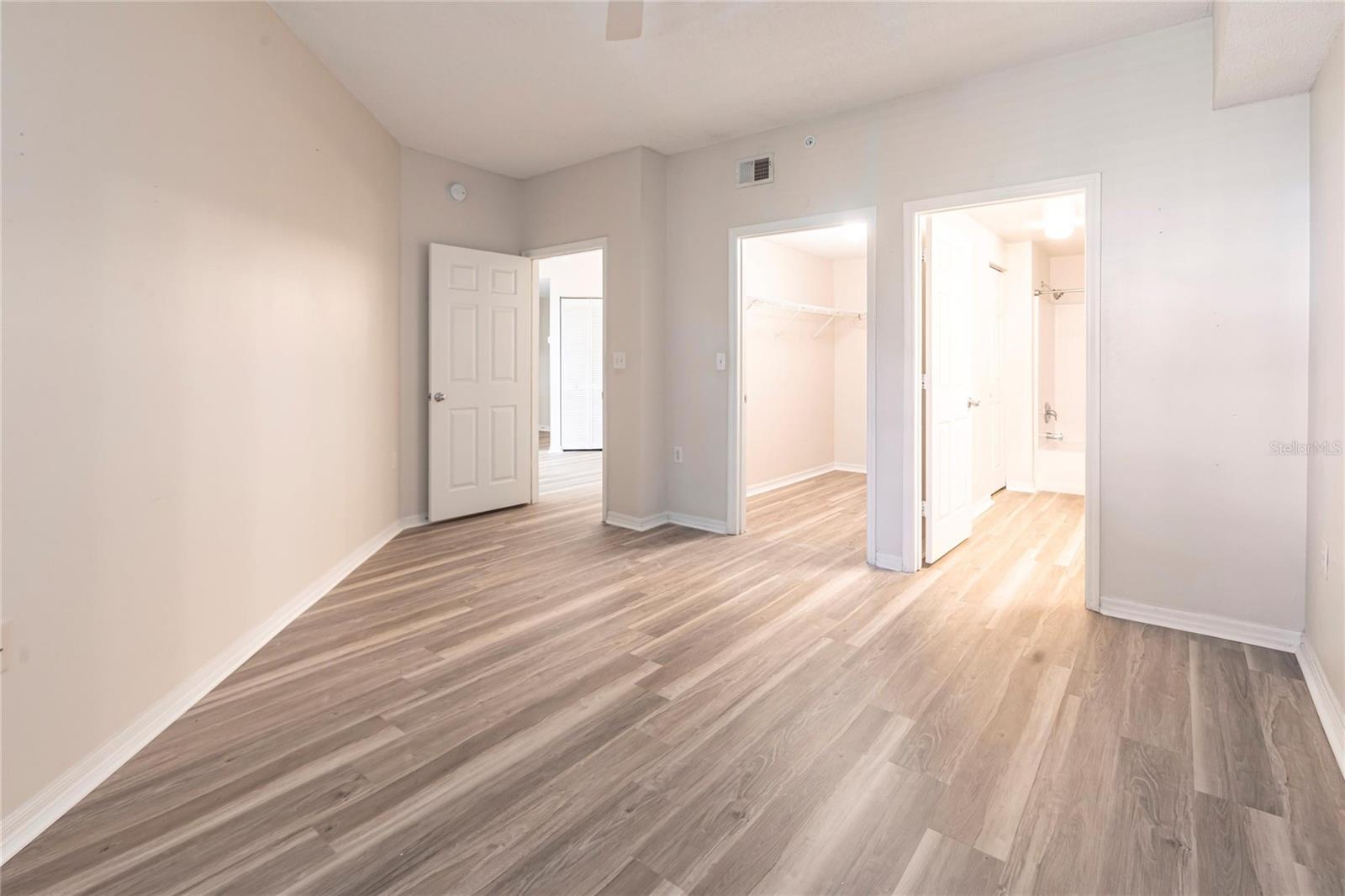 Image 13 of 34 For 5600 Bentgrass Drive 8-302