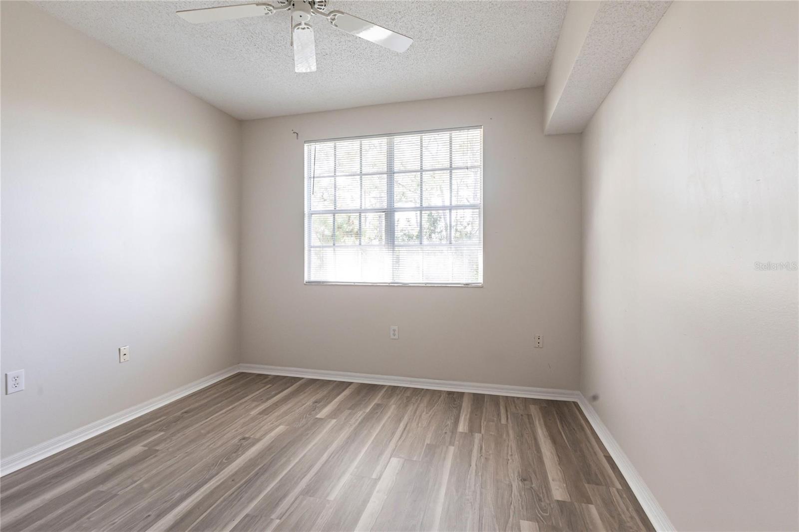 Image 17 of 34 For 5600 Bentgrass Drive 8-302