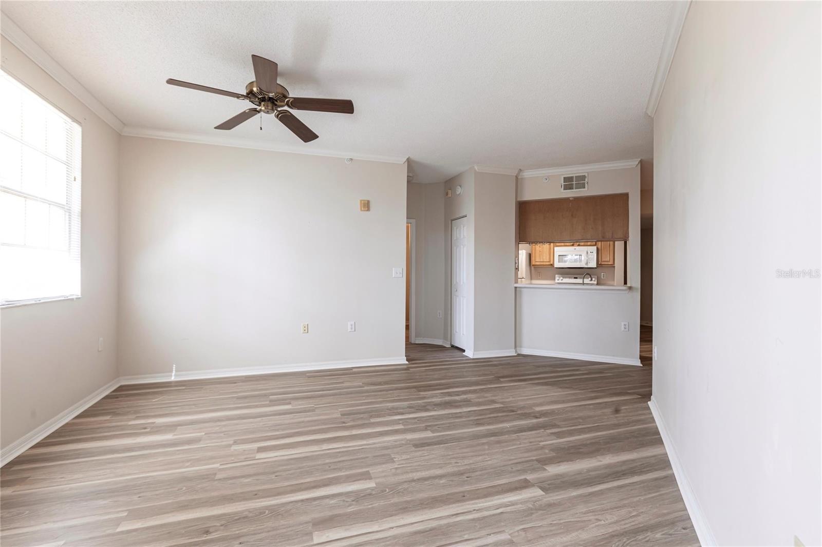 Image 6 of 34 For 5600 Bentgrass Drive 8-302