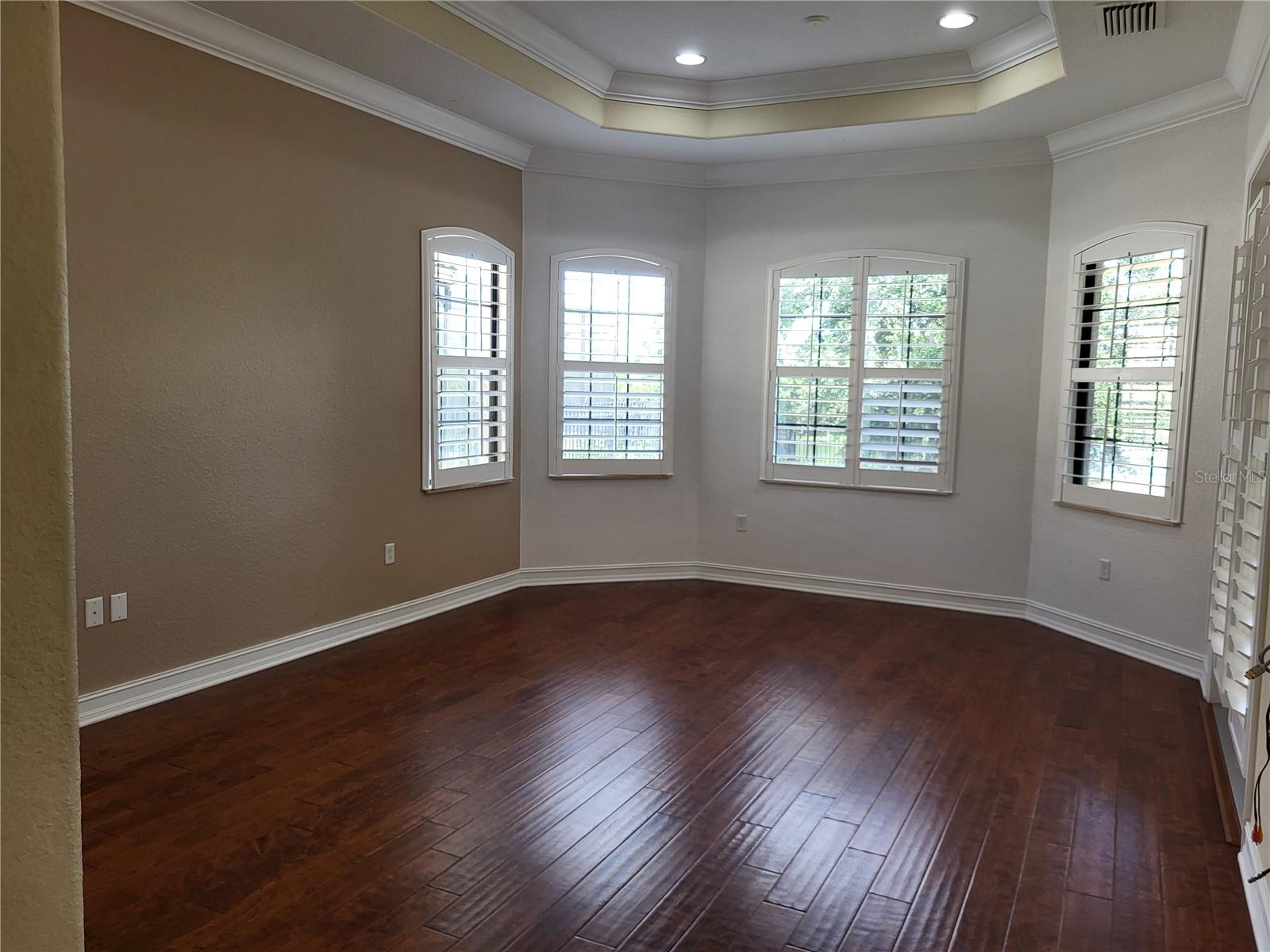 Image 10 of 28 For 9736 Hatton Circle