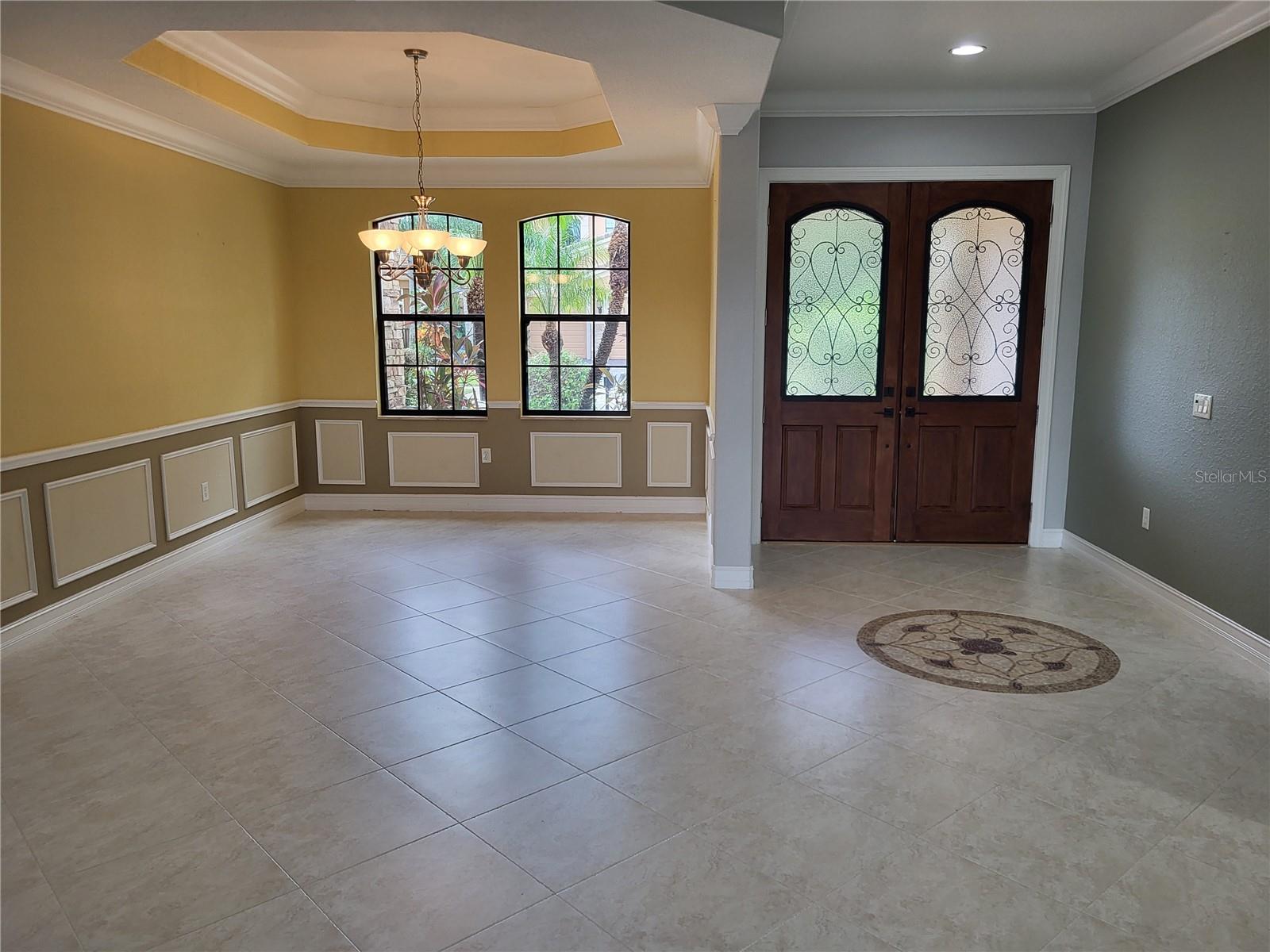 Image 5 of 28 For 9736 Hatton Circle