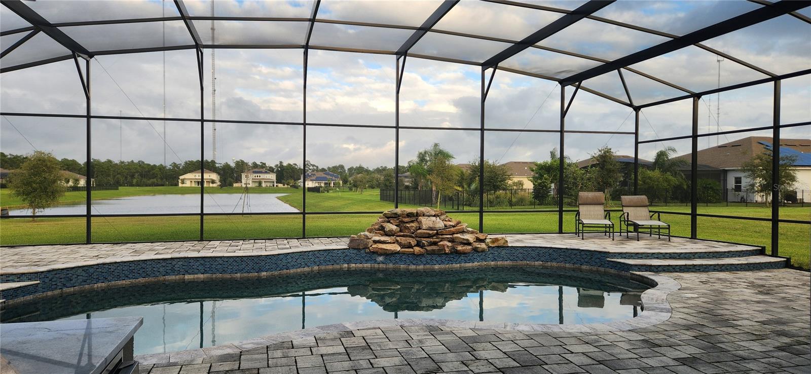 Image 33 of 43 For 4813 Marina Row Drive
