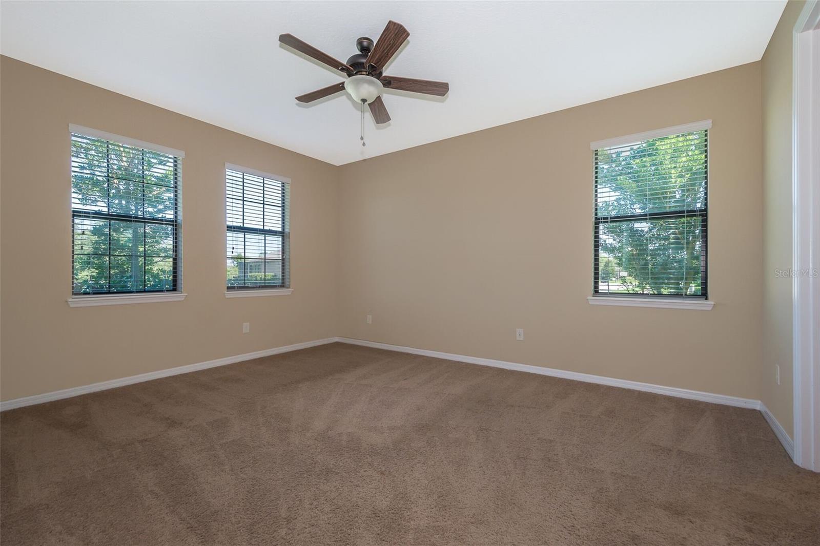 Image 14 of 33 For 12992 Holdenbury Lane