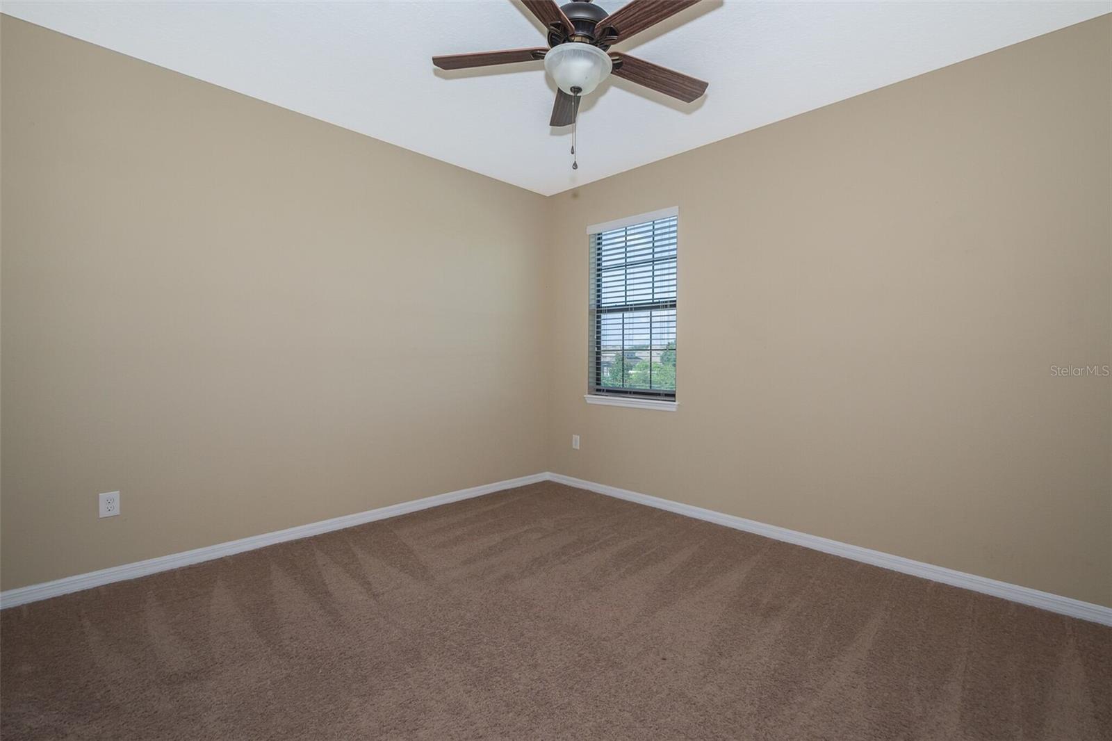 Image 16 of 33 For 12992 Holdenbury Lane