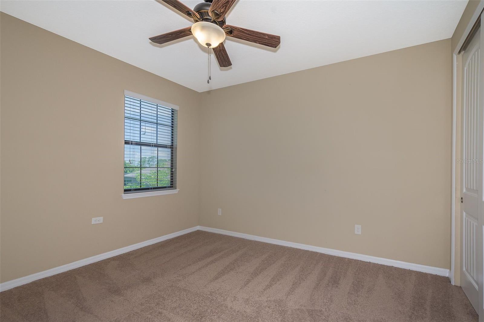 Image 17 of 33 For 12992 Holdenbury Lane
