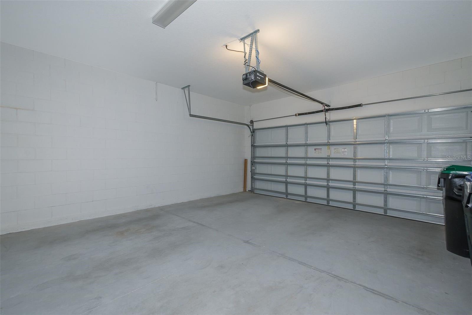 Image 25 of 33 For 12992 Holdenbury Lane