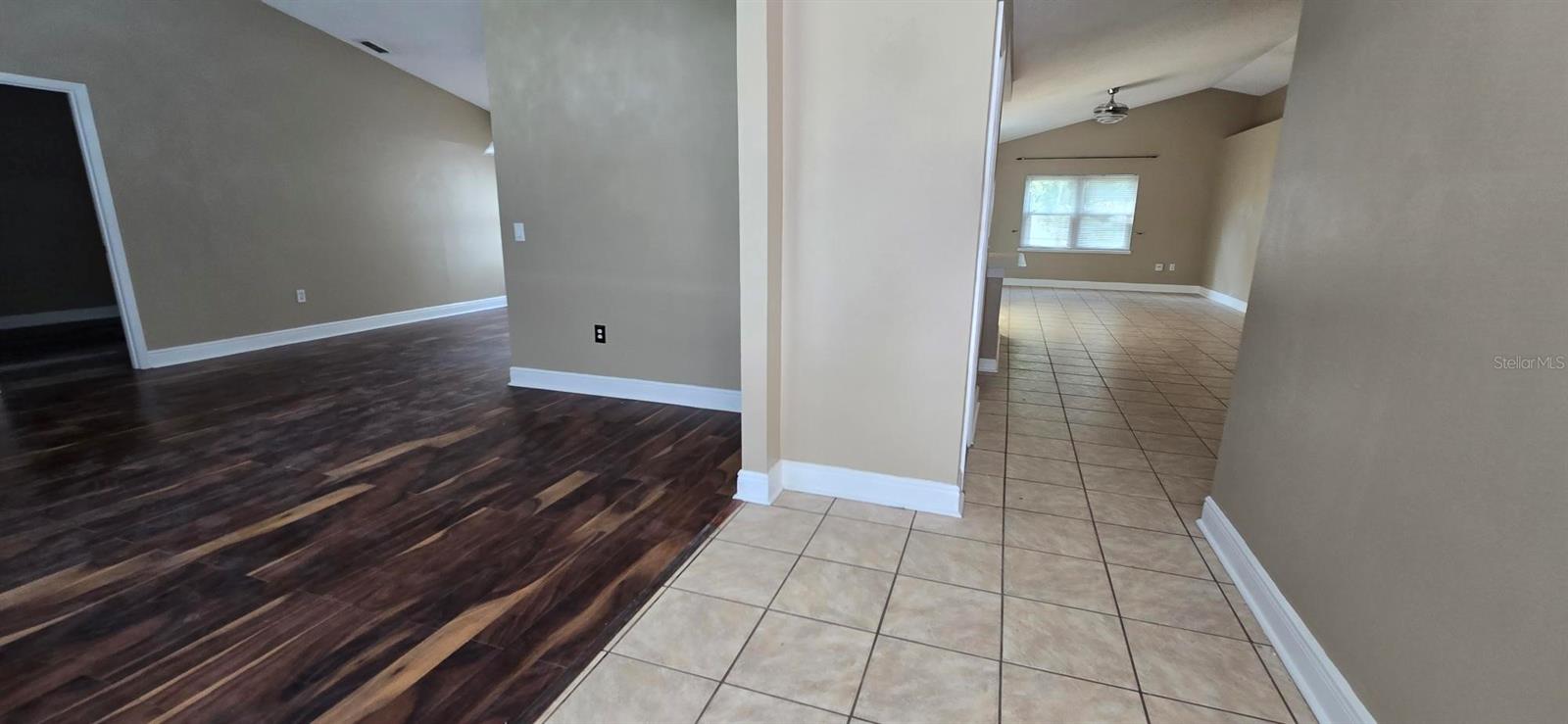 Image 4 of 21 For 978 Humphrey Boulevard