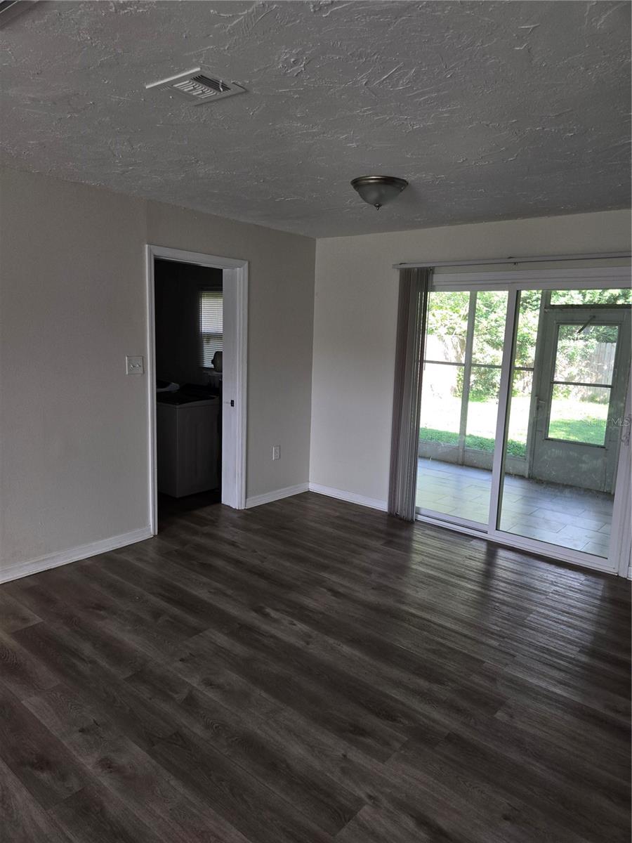 Image 6 of 25 For 1343 Croyle Drive