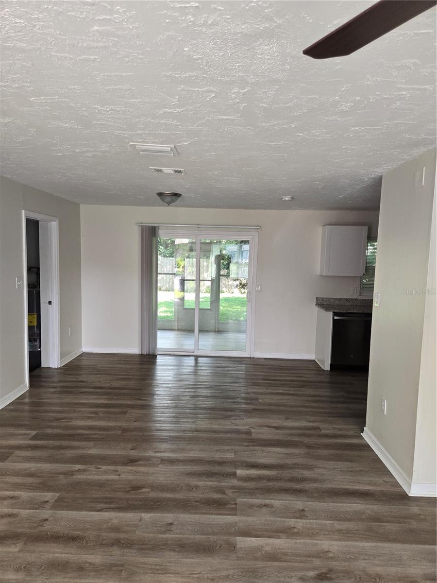 Image 7 of 25 For 1343 Croyle Drive