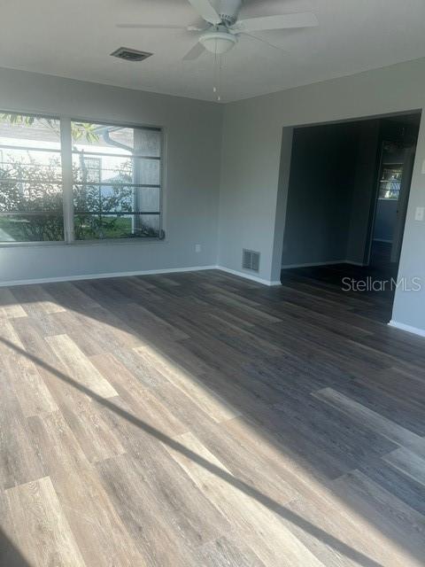 Image 12 of 43 For 1266 Lincoln Drive