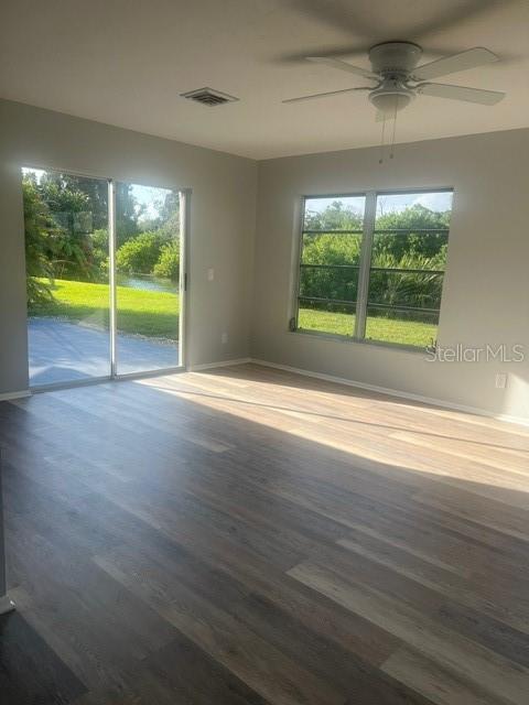 Image 29 of 43 For 1266 Lincoln Drive