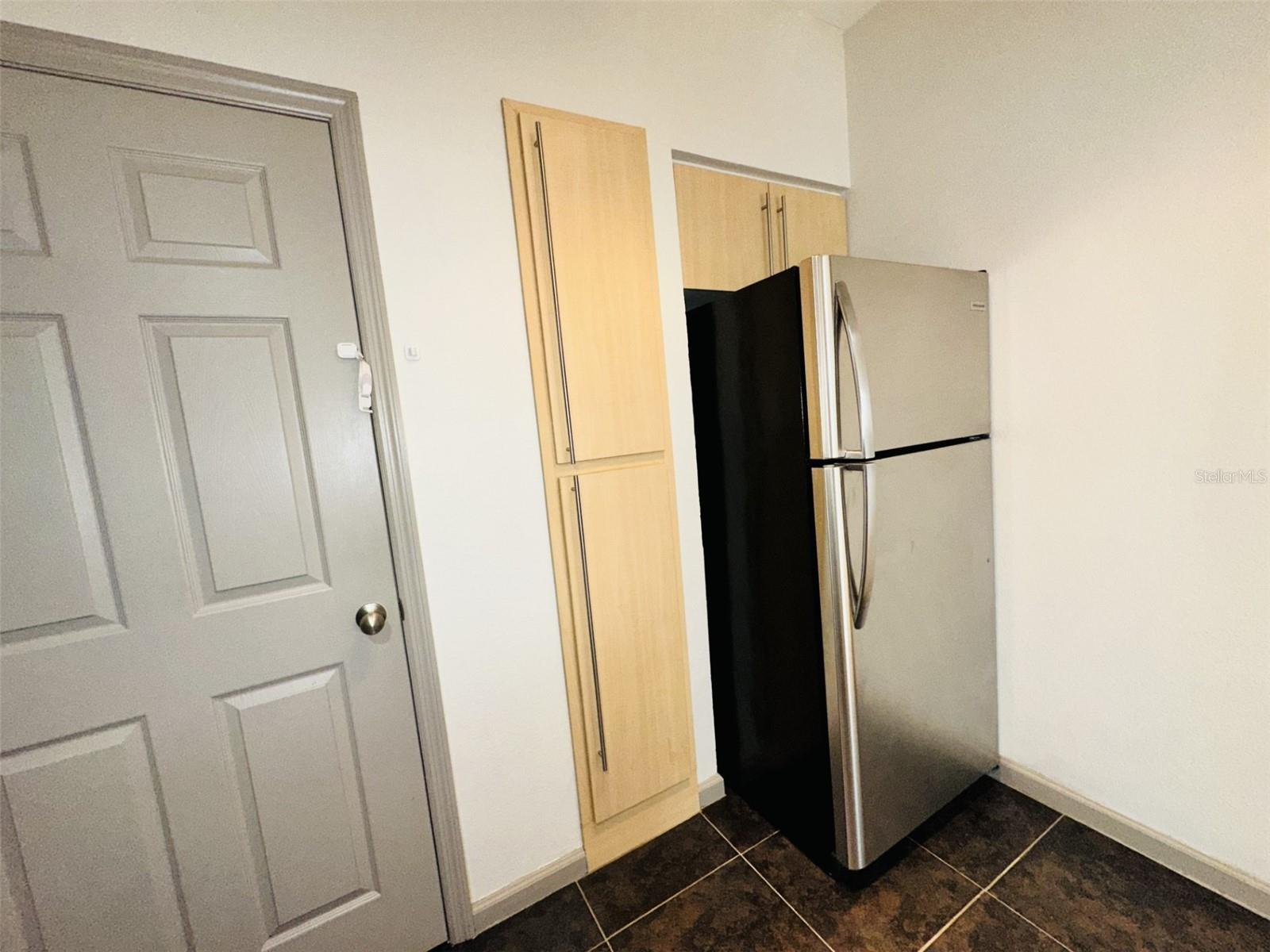 Image 42 of 52 For 322 Central Boulevard 613