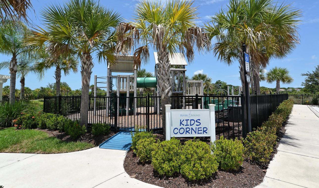 Image 23 of 28 For 5320 Aqua Breeze Drive