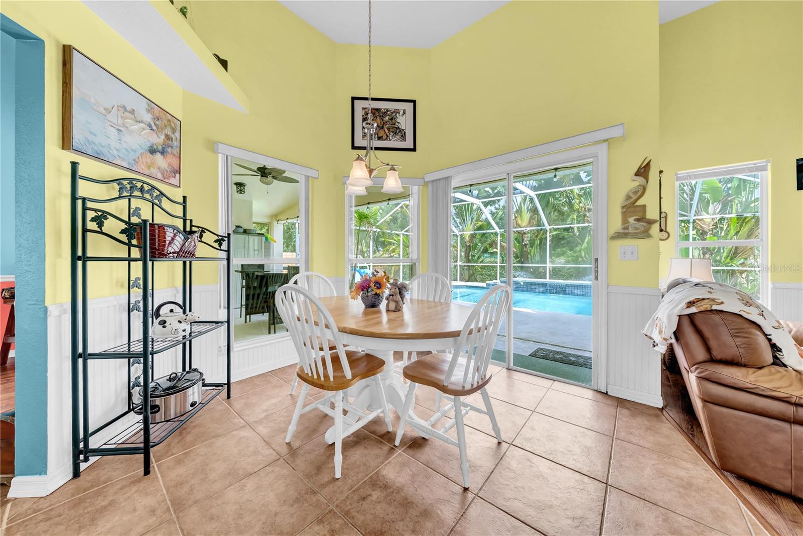 Image 13 of 52 For 1641 Ledgestone Drive