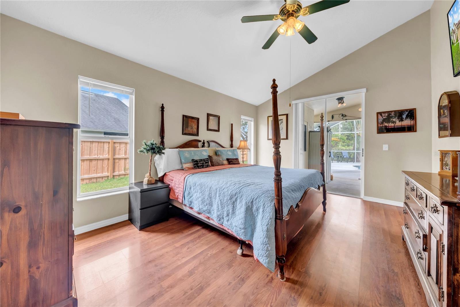 Image 18 of 52 For 1641 Ledgestone Drive