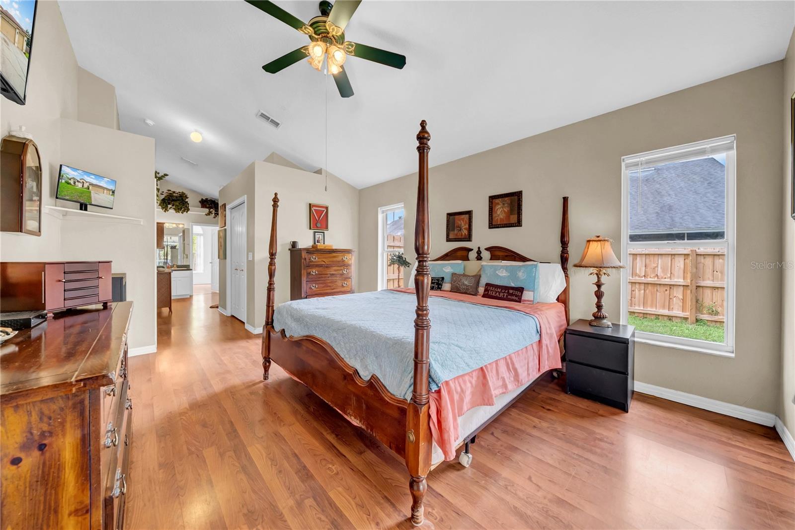 Image 19 of 52 For 1641 Ledgestone Drive