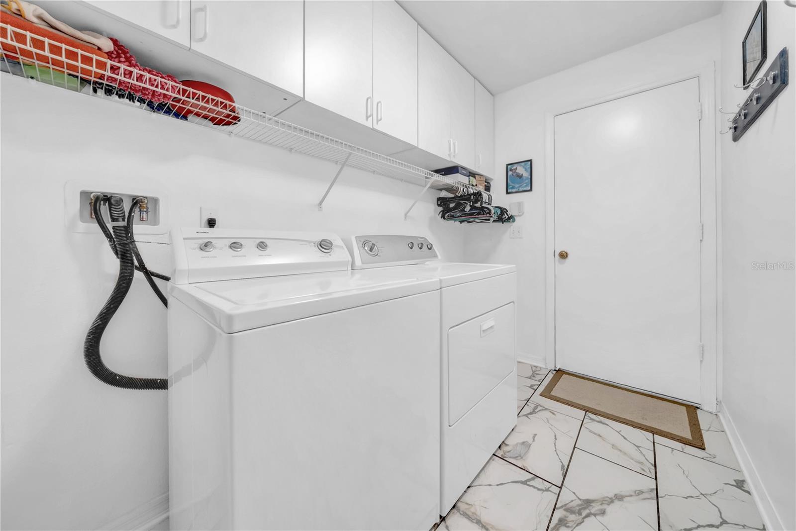Image 27 of 52 For 1641 Ledgestone Drive