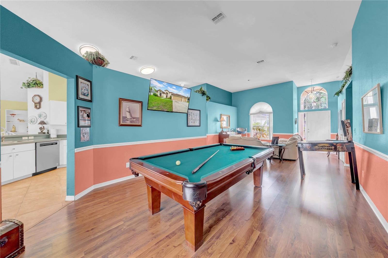 Image 8 of 52 For 1641 Ledgestone Drive