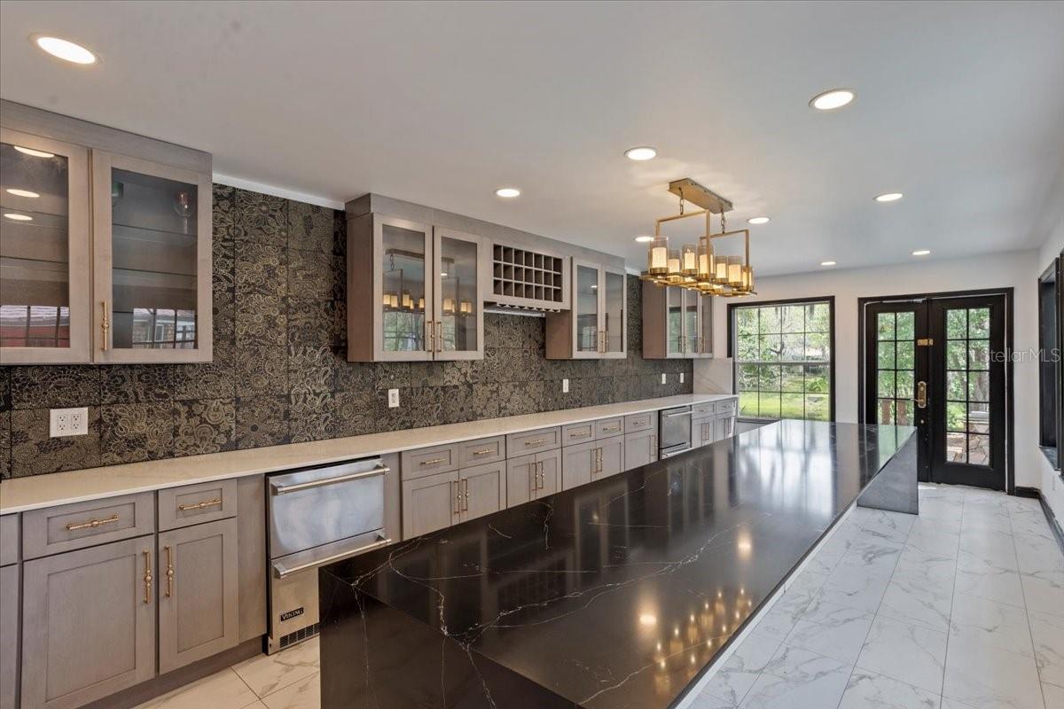 Image 11 of 62 For 201 Sweetwater Cove Boulevard