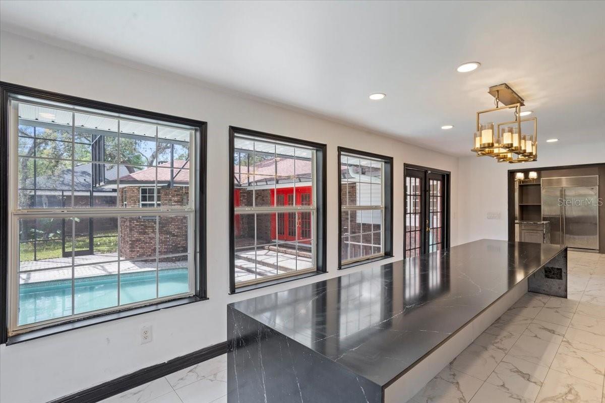 Image 14 of 62 For 201 Sweetwater Cove Boulevard