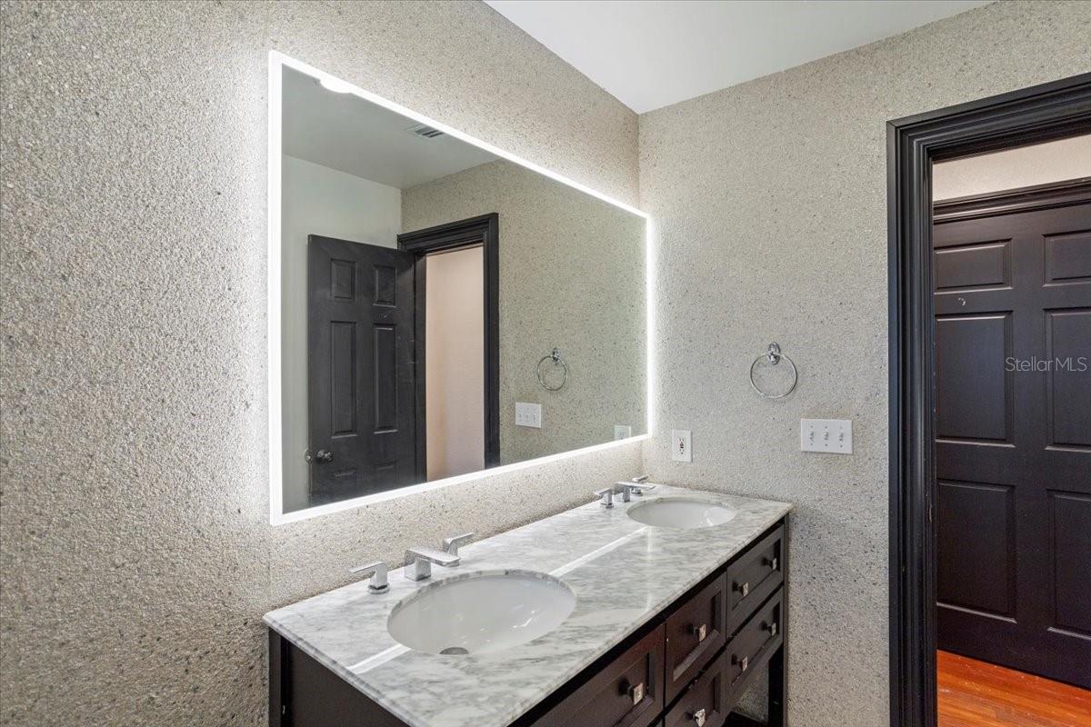 Image 55 of 62 For 201 Sweetwater Cove Boulevard