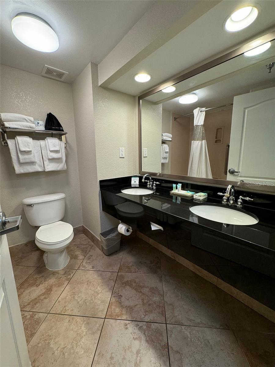 Image 9 of 20 For 3000 Maingate Lane 327