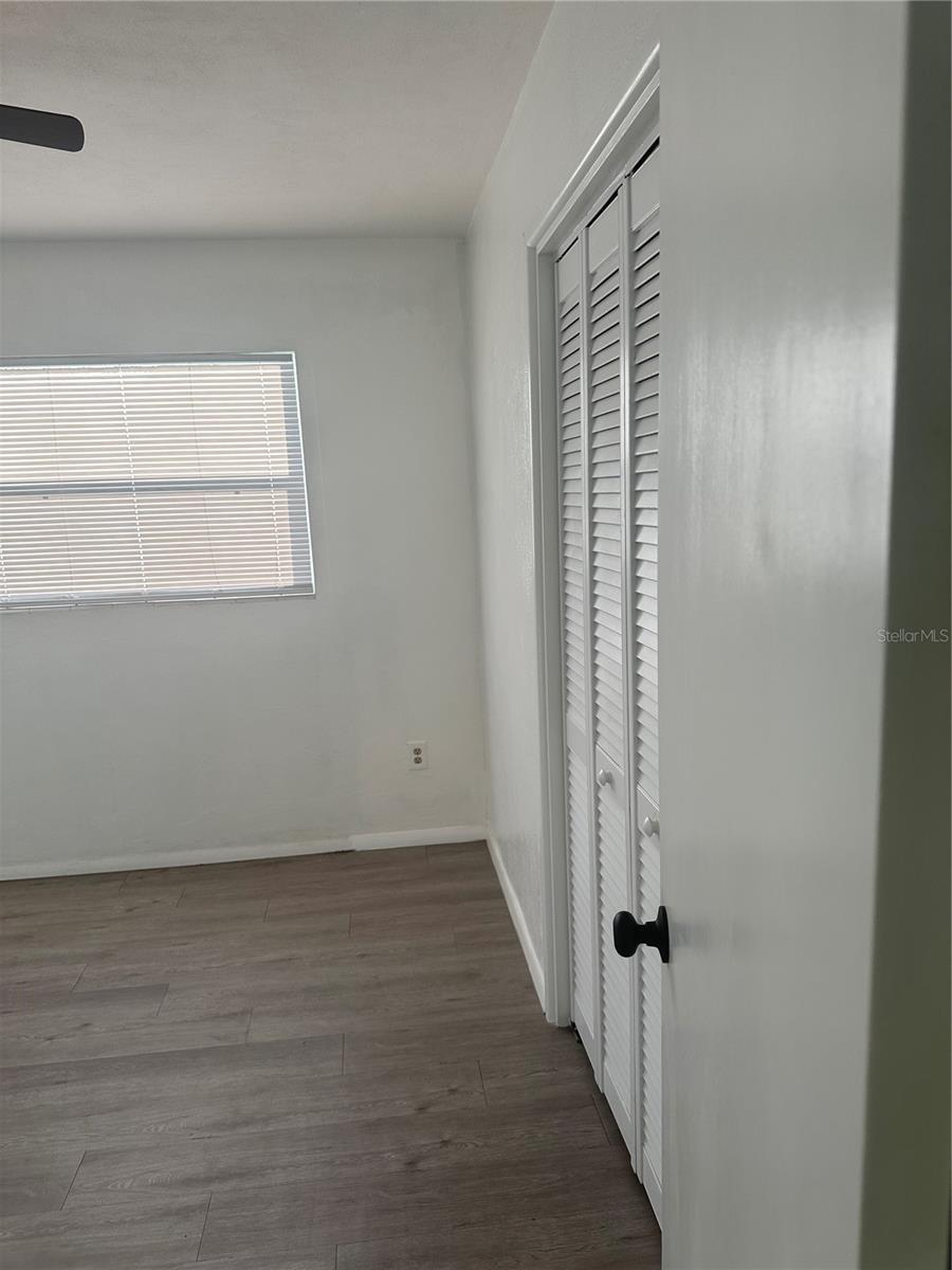 Image 7 of 12 For 185 Lake Mary Avenue