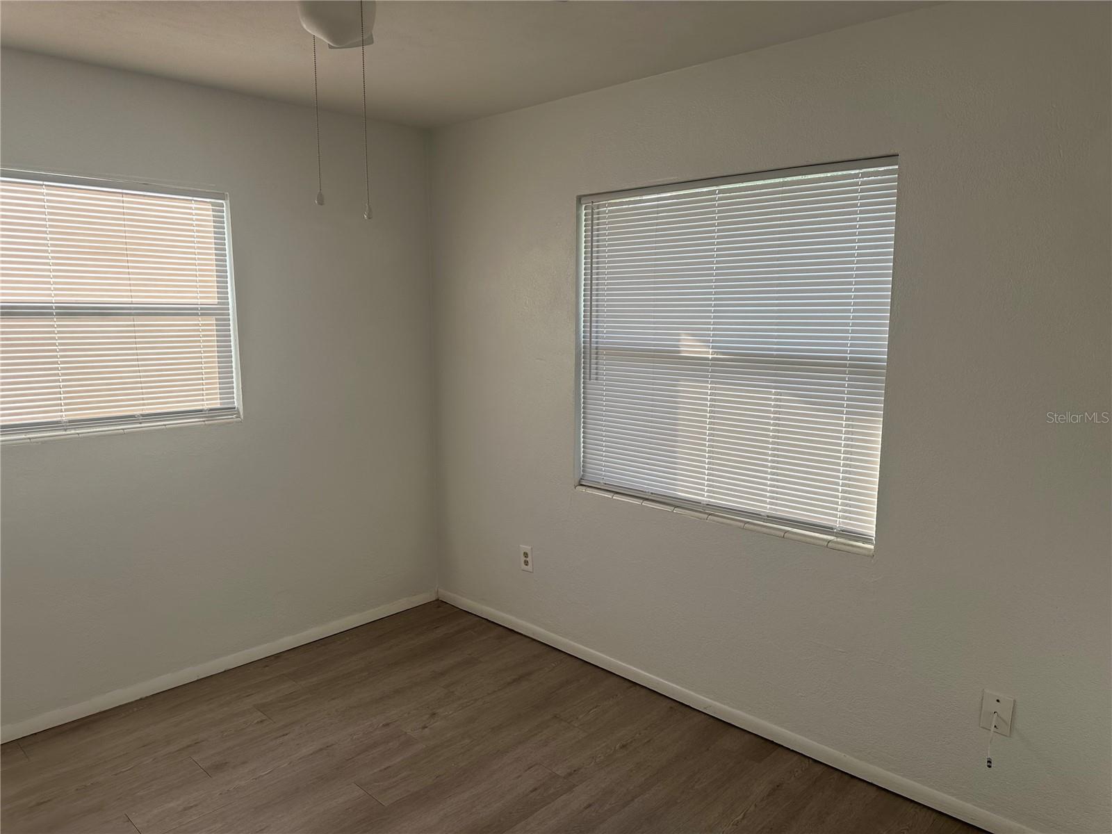 Image 8 of 12 For 185 Lake Mary Avenue