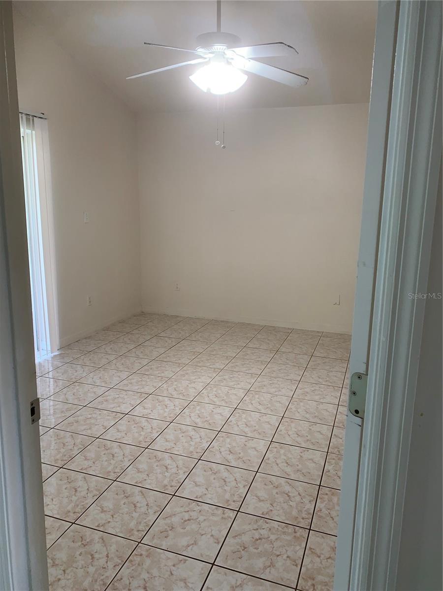 Image 7 of 13 For 11859 Hatcher Circle