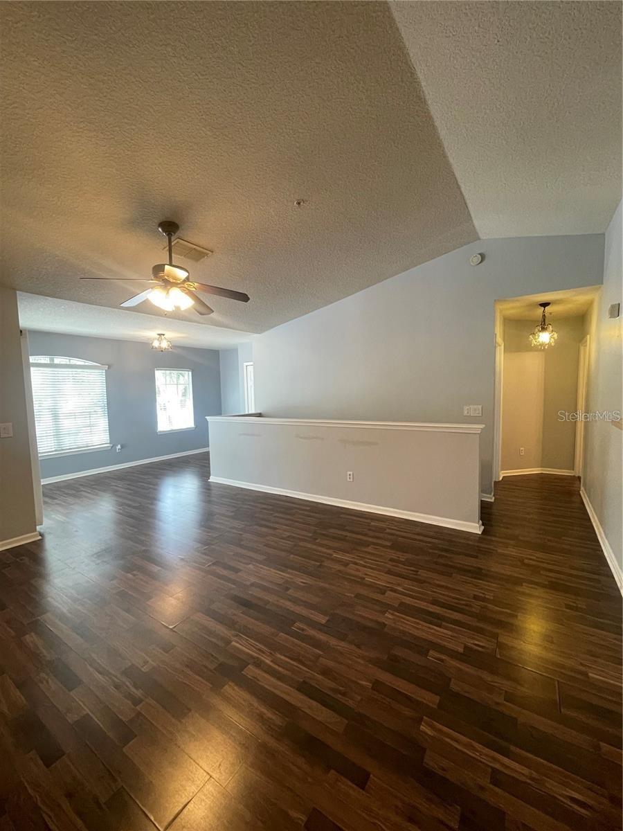 Image 5 of 24 For 4340 Kirkman Road 902