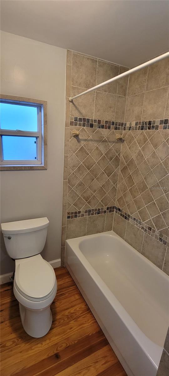 Image 11 of 29 For 3718 14th Street N
