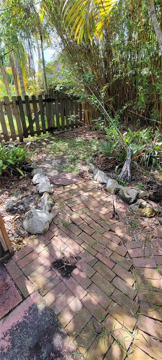 Image 27 of 29 For 3718 14th Street N