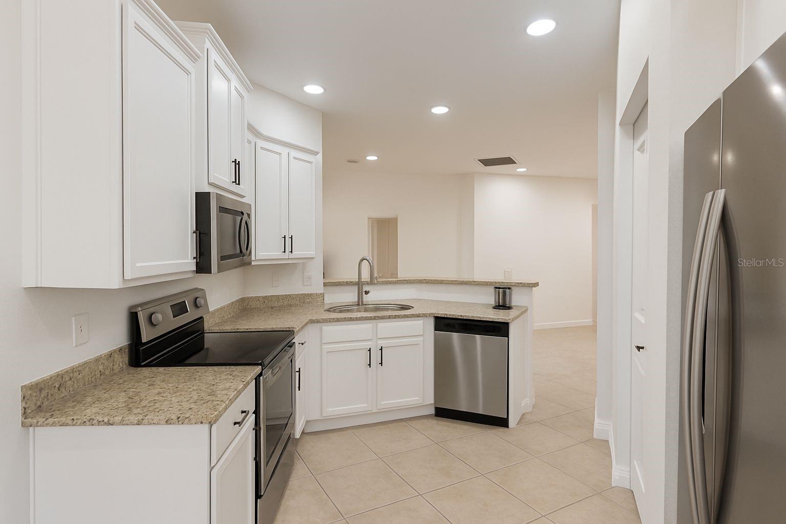 Image 10 of 48 For 5343 Royal Plantation Boulevard
