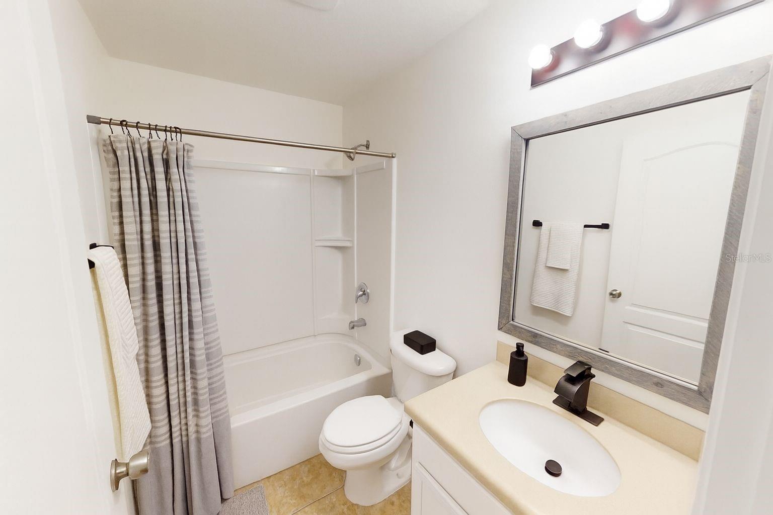 Image 40 of 48 For 5343 Royal Plantation Boulevard