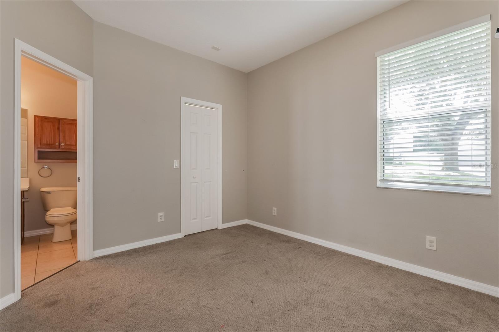 Image 16 of 21 For 650 Chesney Drive