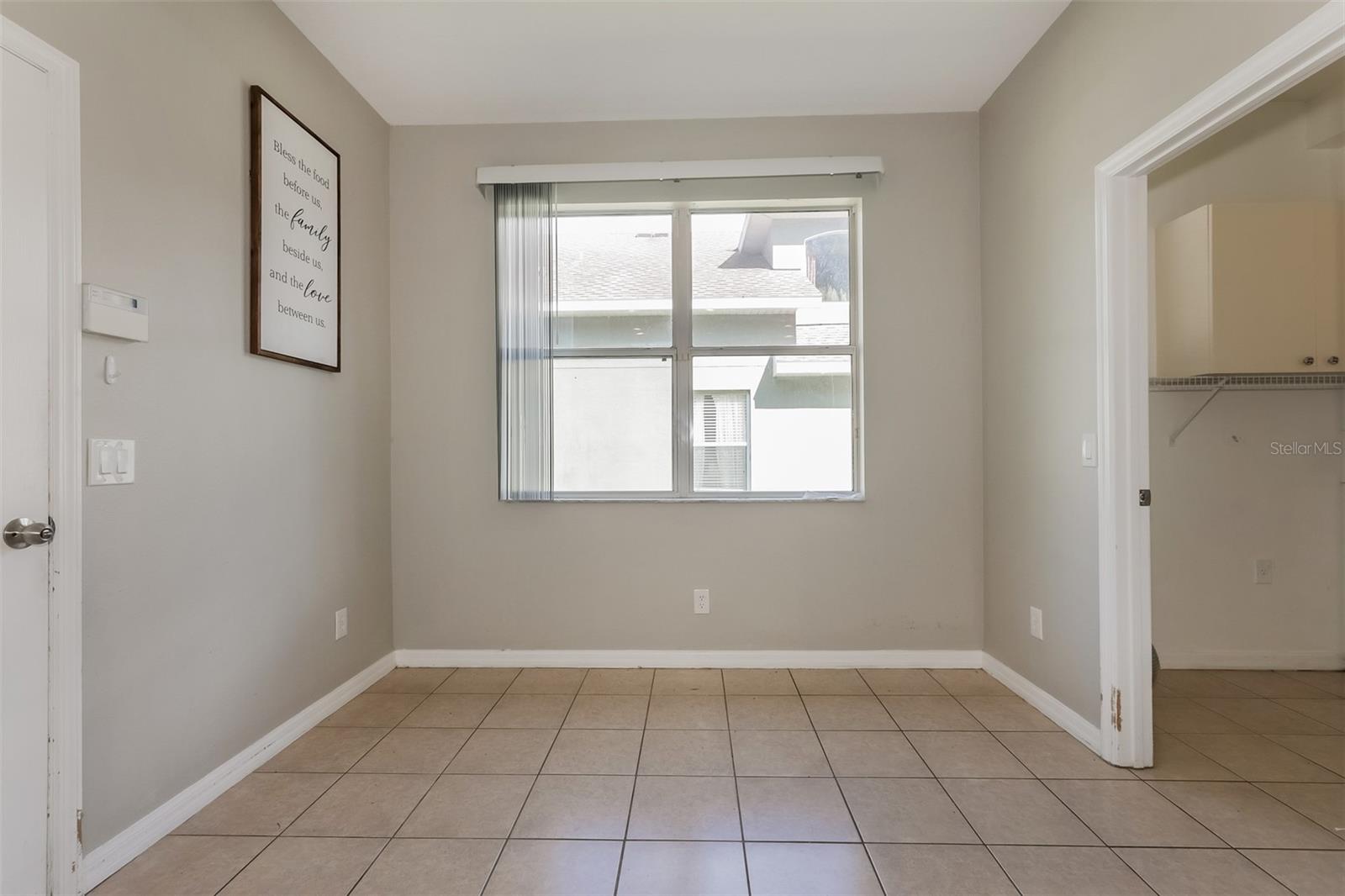 Image 5 of 21 For 650 Chesney Drive