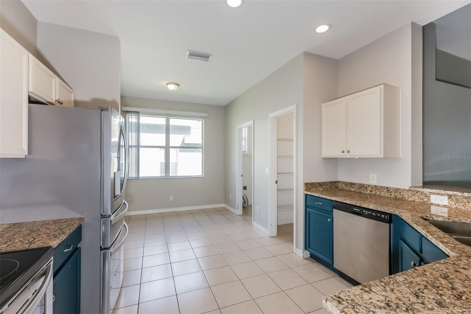 Image 6 of 21 For 650 Chesney Drive