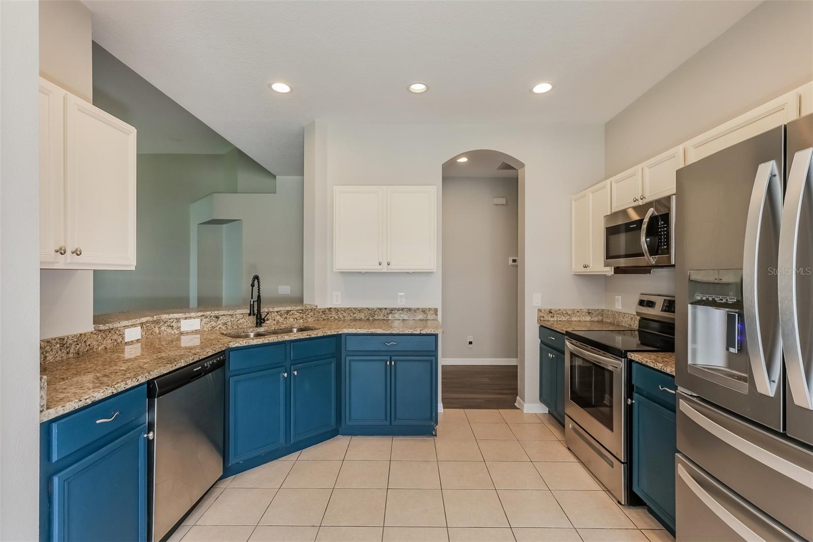 Image 7 of 21 For 650 Chesney Drive