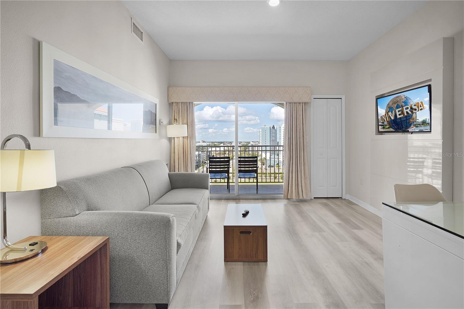 Image 7 of 28 For 7395 Universal Boulevard 1203