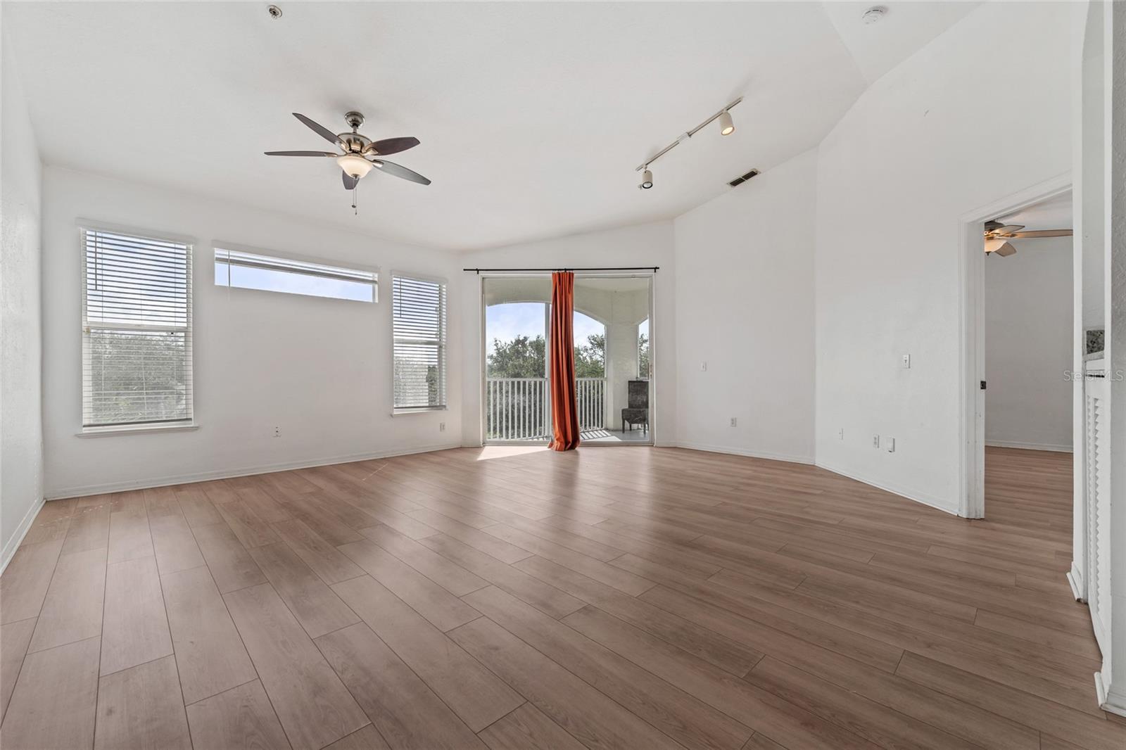 Image 4 of 17 For 2603 Maitland Crossing Way 3