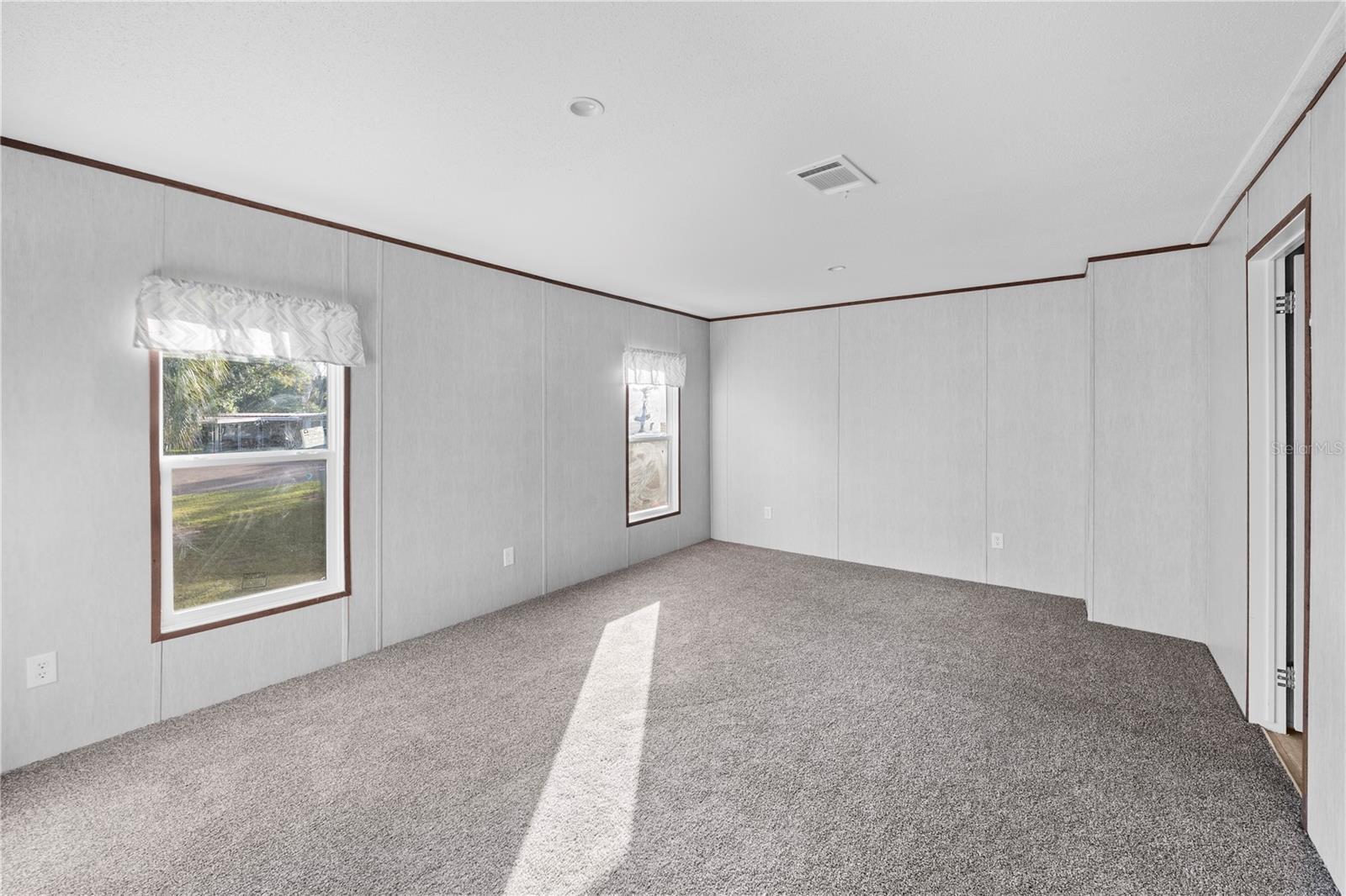 Image 14 of 31 For 9160 31st Avenue Road