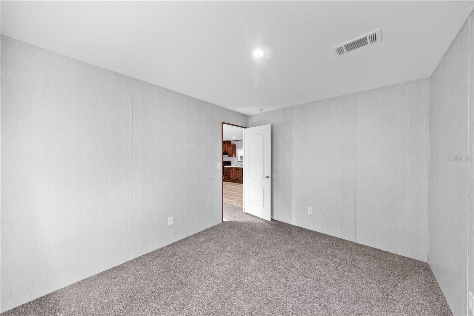 Image 21 of 31 For 9160 31st Avenue Road