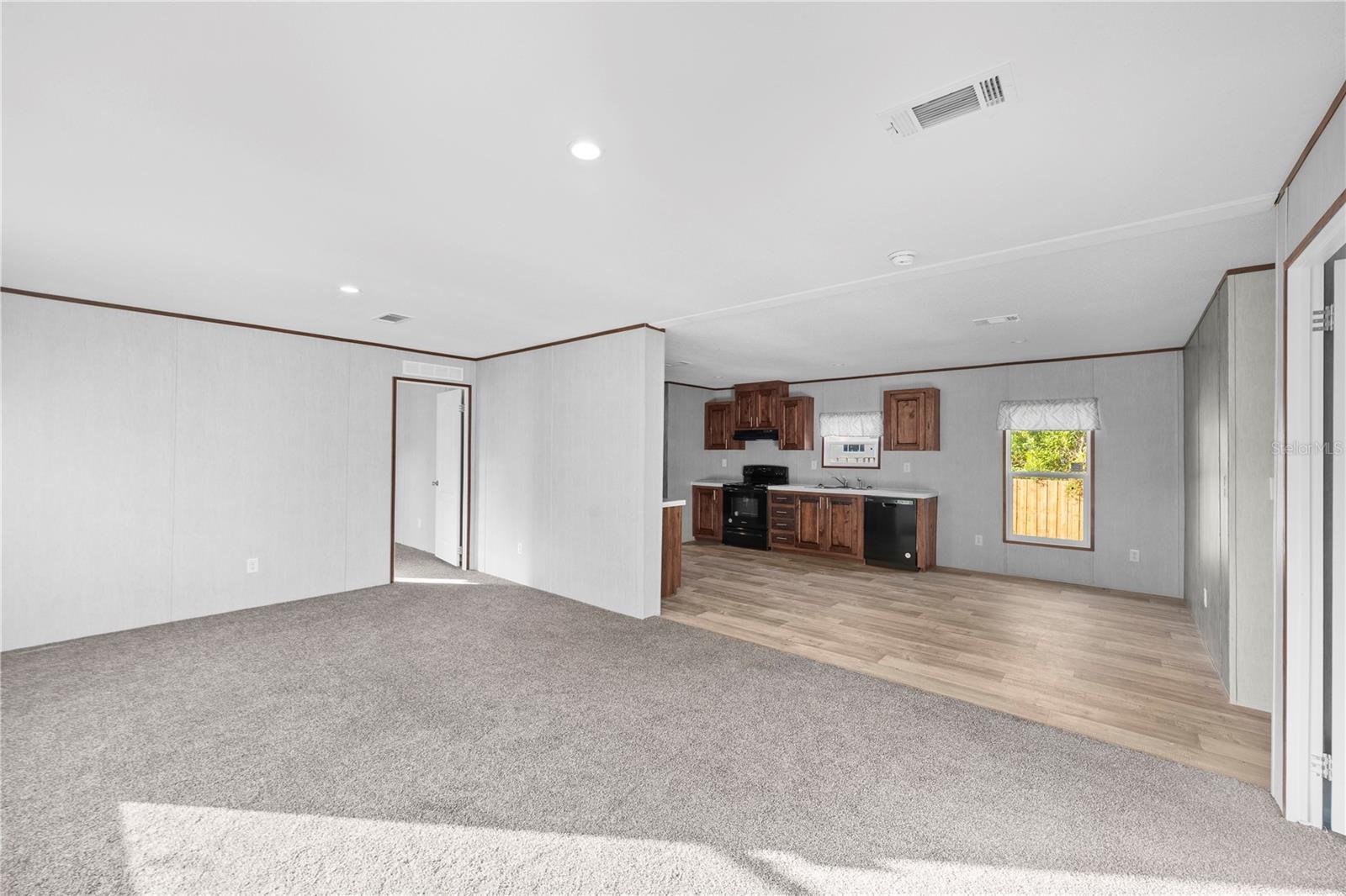 Image 6 of 31 For 9160 31st Avenue Road