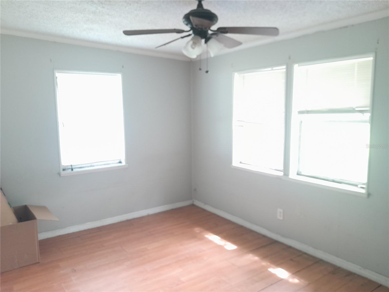 Image 10 of 20 For 2422 Chase Avenue