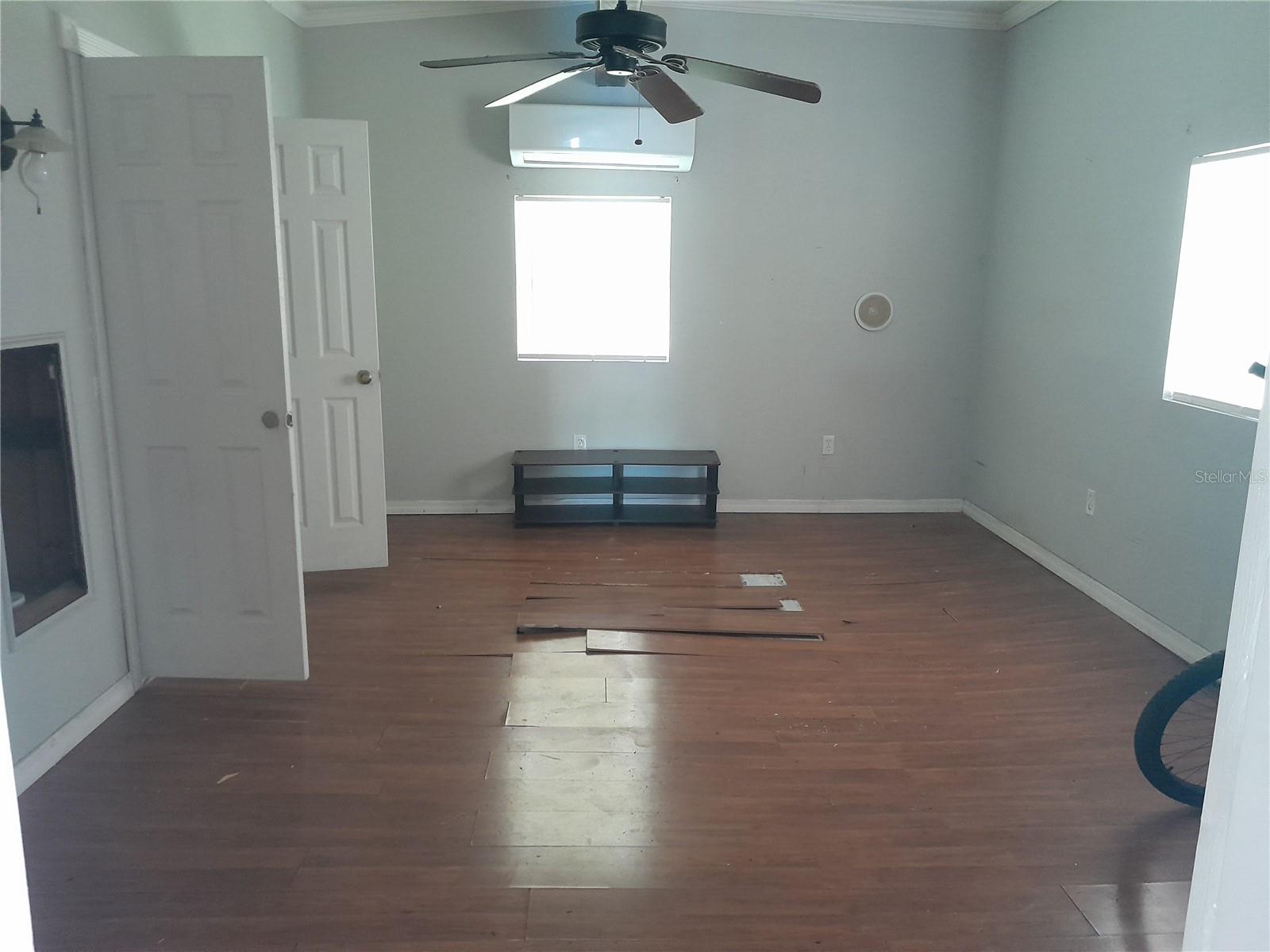 Image 18 of 20 For 2422 Chase Avenue