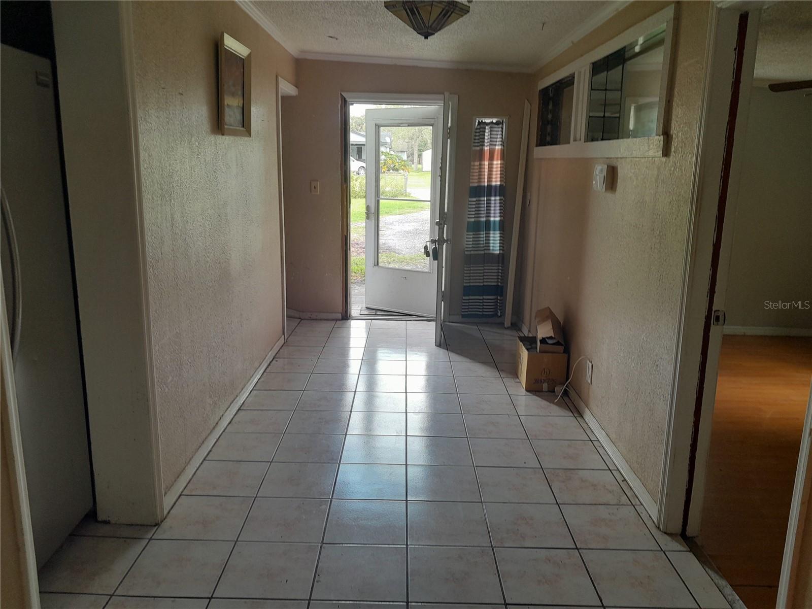 Image 3 of 20 For 2422 Chase Avenue