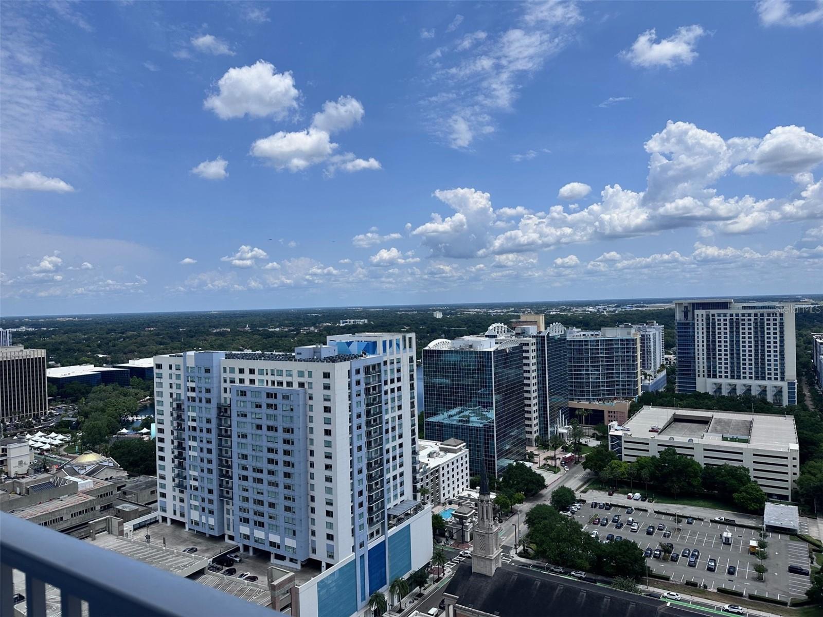 Image 12 of 16 For 155 Court Avenue 2403