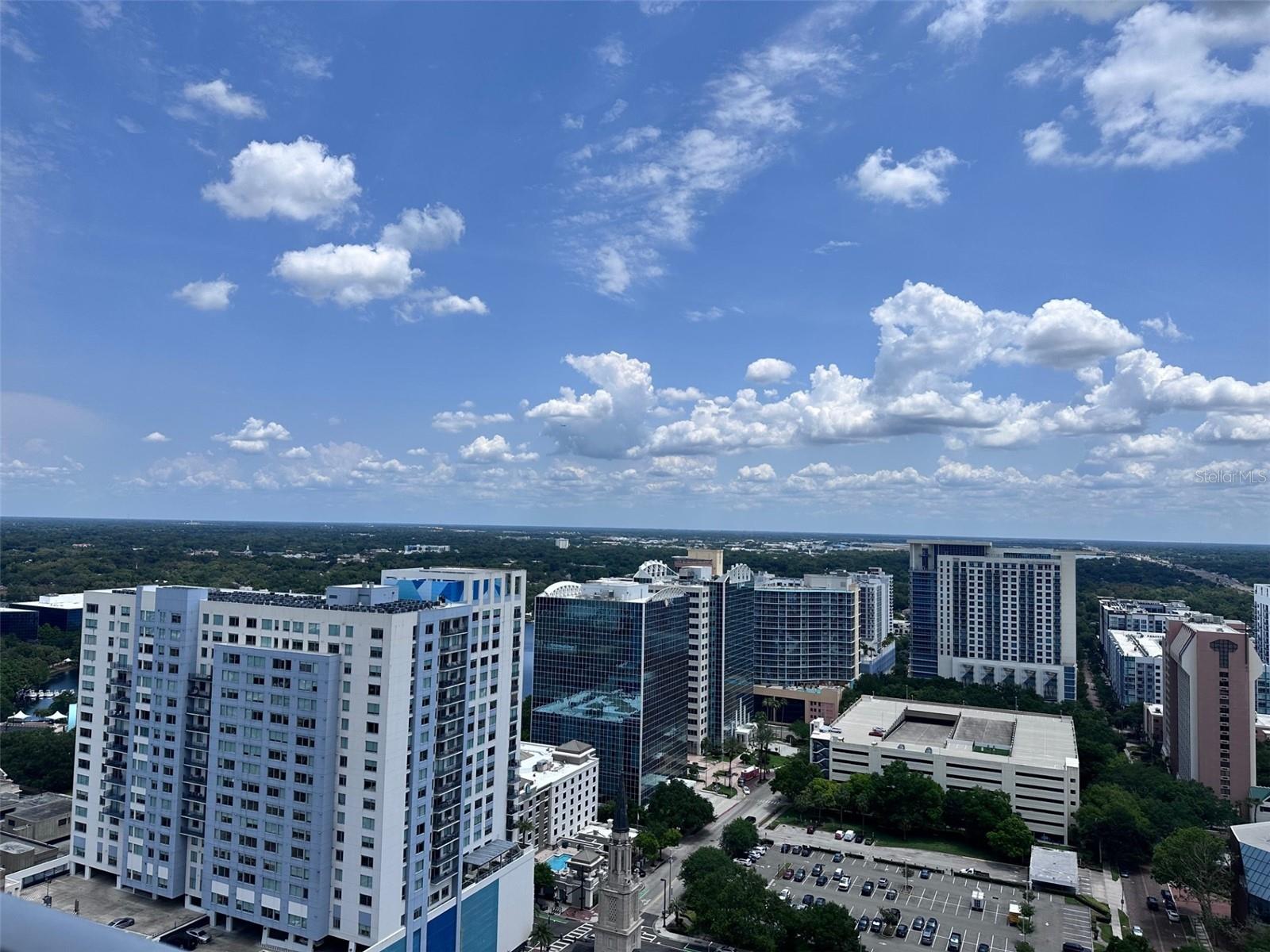 Image 13 of 16 For 155 Court Avenue 2403