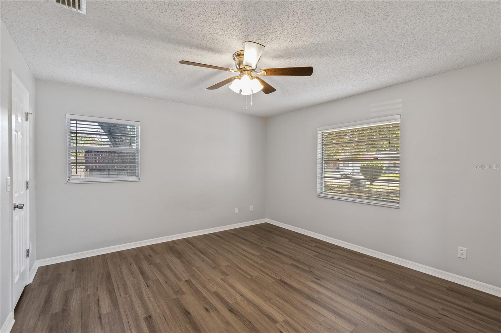 Image 6 of 12 For 2711 Dellwood Drive